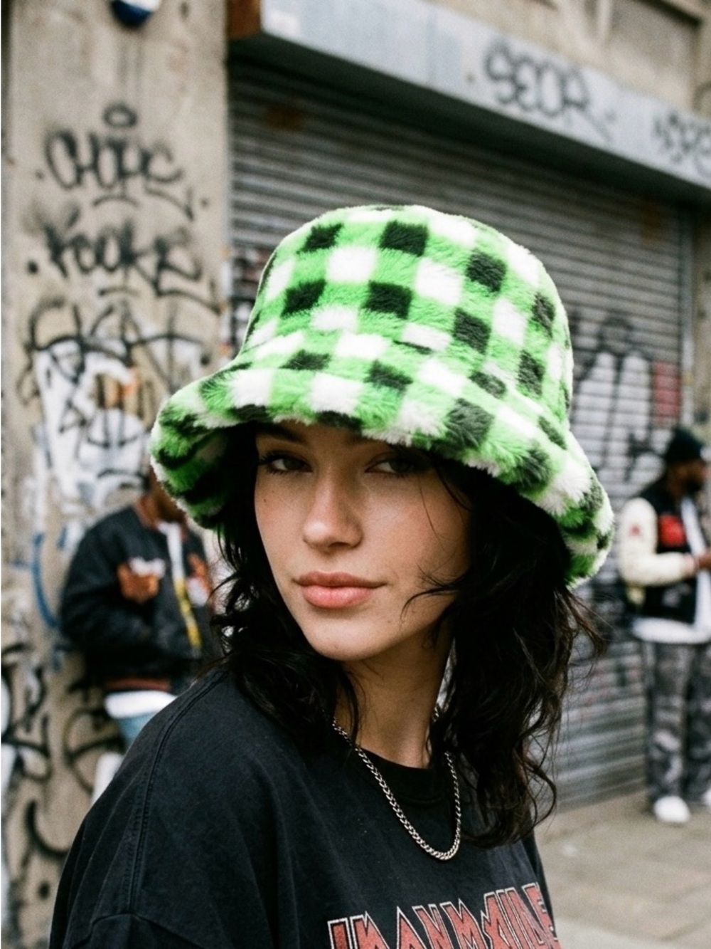 |NWT| URBAN OUTFITTERS Green Checkerboard Plush Faux Fur Bucket Hat
